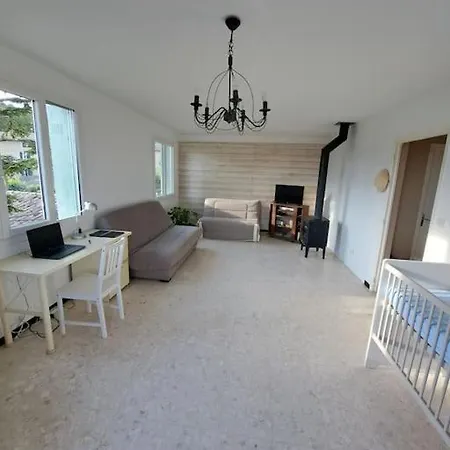 Casa de Férias Maison Centre Village Laudun